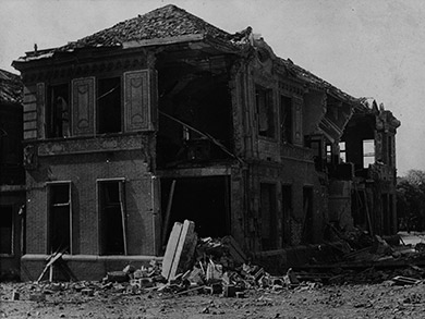 Bombed science building, Dulwich College, July 1944